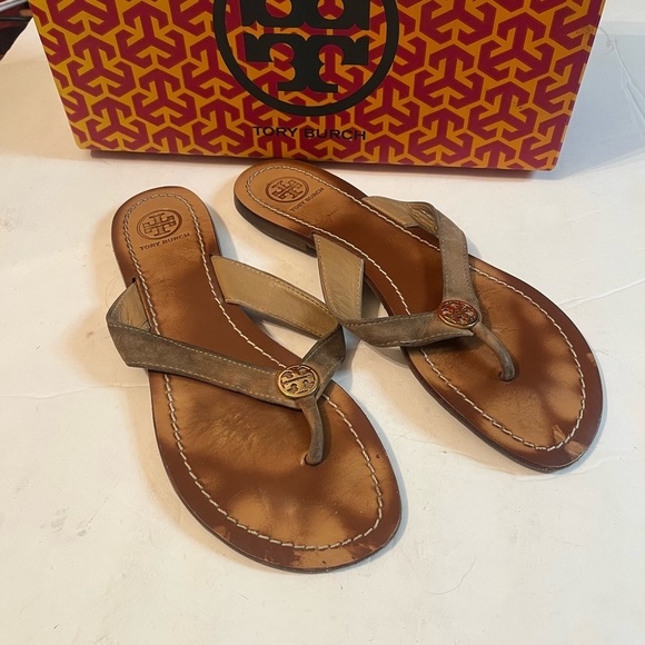 Tory Burch Gold Cameron Suede Sandal Sz 8 Women - Picture 5 of 8